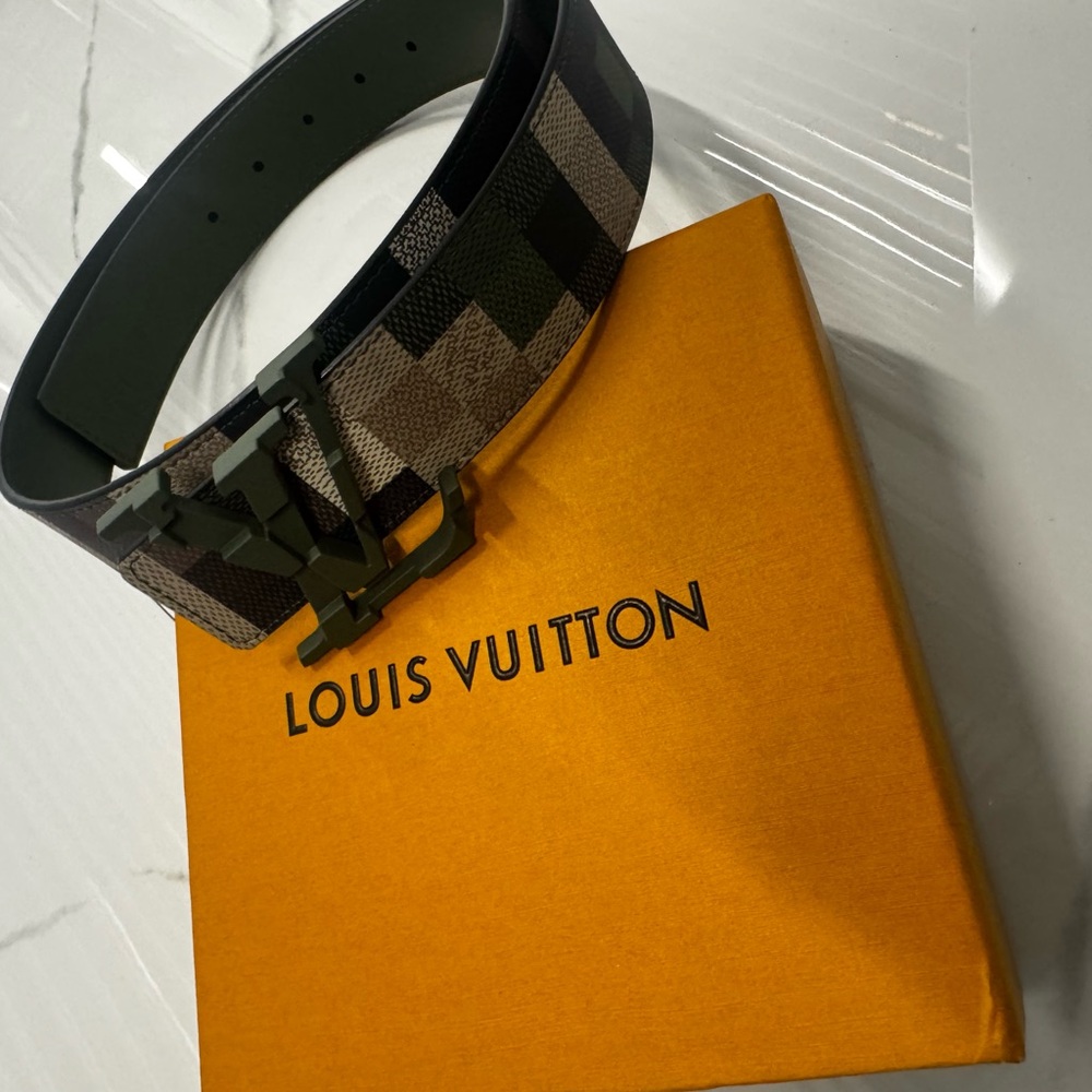 LV Louis Vuitton Camo Mega Pixel 40mm Reversible Belt